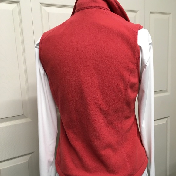 Land's End Fleece Vest. - Picture 2 of 3